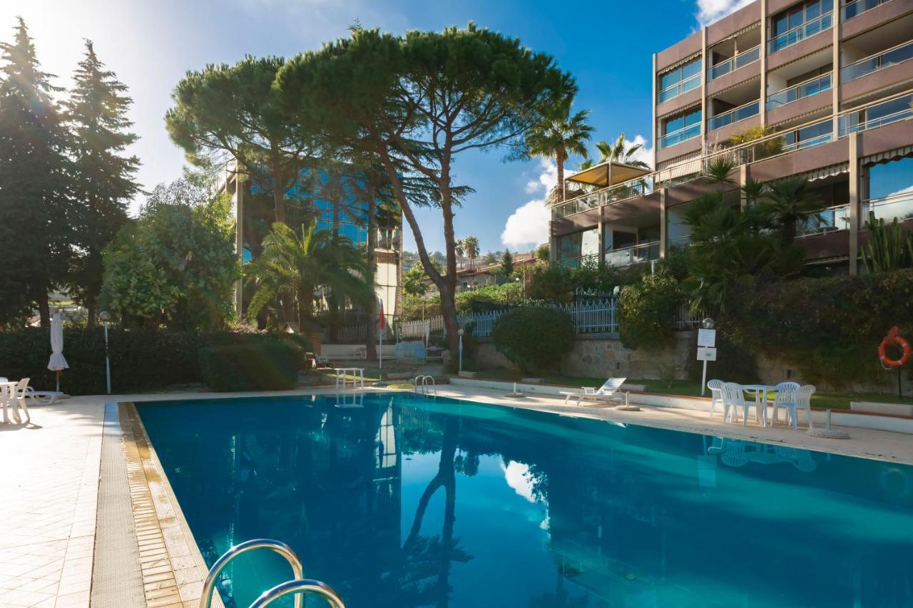 I Giardini Del Sole Con Piscina By Wonderful Italy Apartamento Sanremo Exterior foto